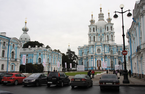 Выставка Canon Forte проходила в одном из красивейших архитектурных комплексов Санкт-Петербурга — Смольном соборе