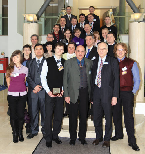 Участники церемонии награждения победителей конкурса в посольстве Великобритании в Москве  29 января 2010 года