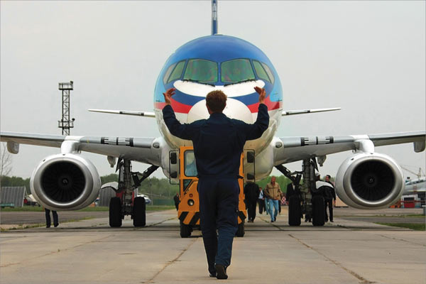 Рис. 1. Российский ближнемагистральный самолет Sukhoi Superjet 100