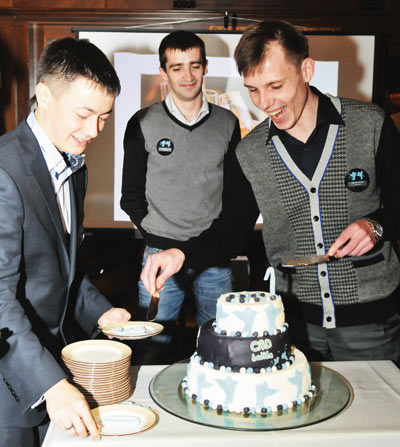 Победители конкурса (слева направо): Руслан Хабипов, Александр Шатохин и Антон Лосев