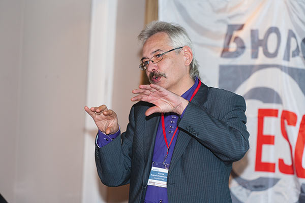 Андрей Козлов (Intergraph PP&M) во время панельной дискуссии