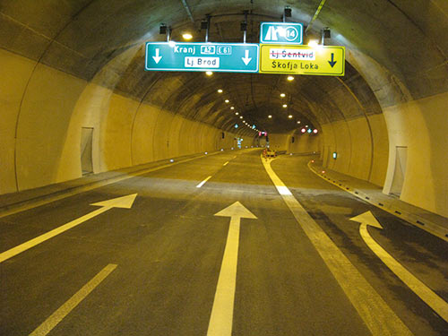 Съезд в тоннеле Шентвид 