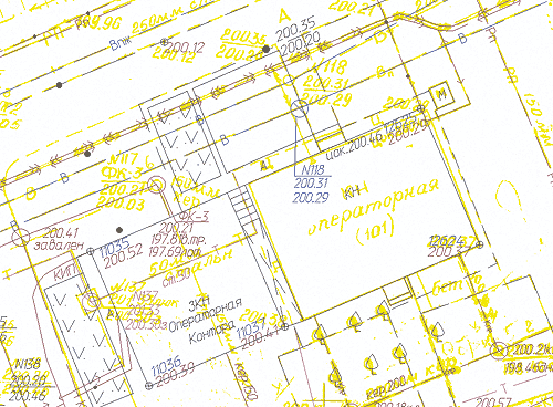 Пример совмещения калиброванной съемки (желтый цвет) и результатов изысканий, выполненных с помощью цифрового теодолита: пикеты № 12624, 12625 — на существующем здании, пикеты № 11035, 11036, 11037 — на здании, построенном в створе существующего здания. Цифровая съемка производилась в 2004 году с бумажного оригинала 1980 года