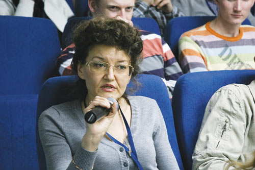 РТС проводит форум в Новосибирске впервые, поэтому вопросов было много