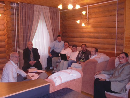 Хью Хамфрис и директора российских и белорусского офисов «Делкам» на встрече в Самаре, июнь 2011 г.