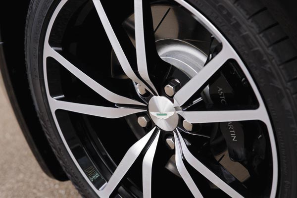 Rimstock специализируется на производстве высококачественных кованых дисков для гоночных и спортивных автомобилей
