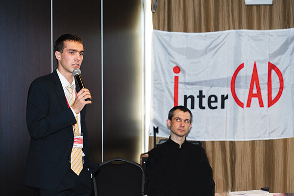 Святослав Крель и Вячеслав Гуляев (InterCAD) презентуют технологические разработки