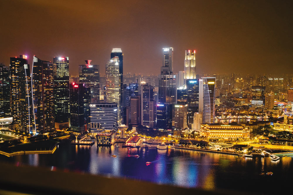 Потрясающие виды на Сингапур с крыши отеля Marina Bay Sands 