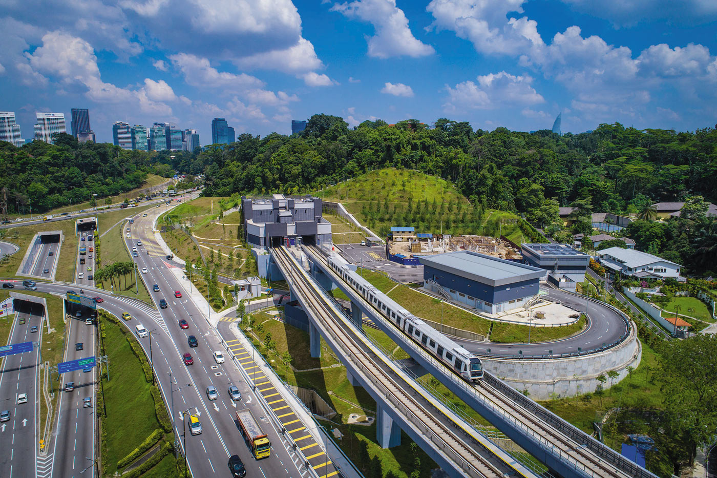 Проект компании Mass Rapid Transit Corporation Sdn. Bhd. — Линия высокоскоростной железной дороги в долине Кланг (Куала Лумпур, Малайзия), победивший в категории BIM инновации для железных дорог и транзитных перевозок