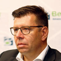 Лутц Беттельс, 
вице-президент и региональный директор Bentley EMEA Owner Operators